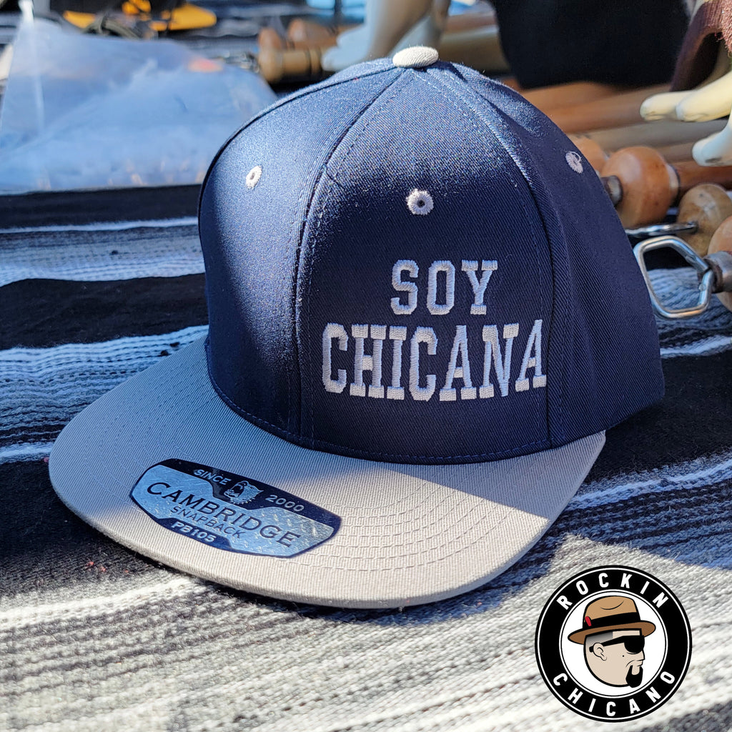 Soy Chicana Snapback hat - Navy and gray