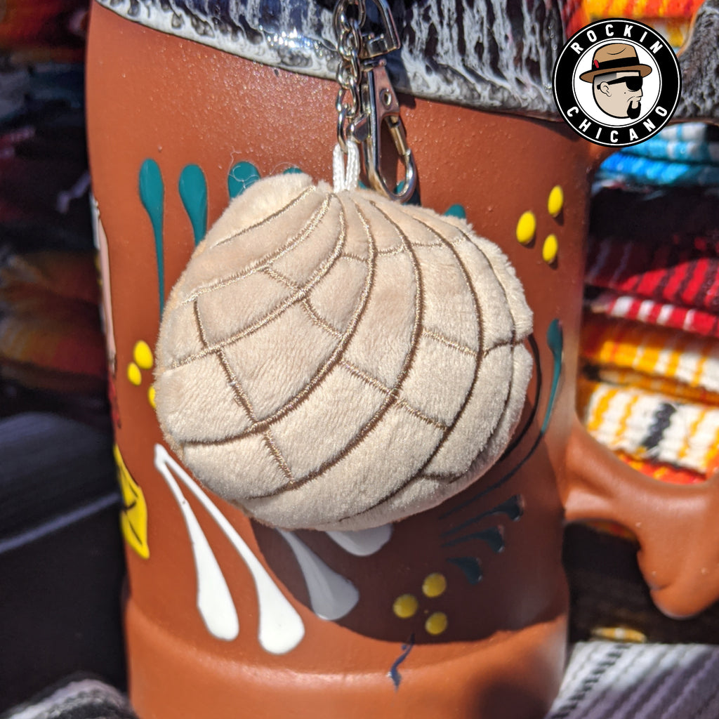 Vanilla Concha plush key chain