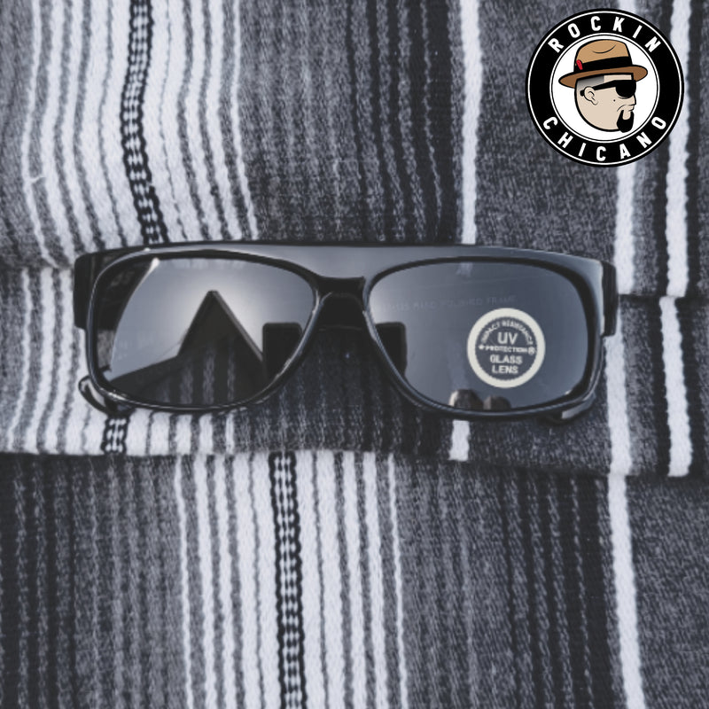Cat eye sunglasses in Black