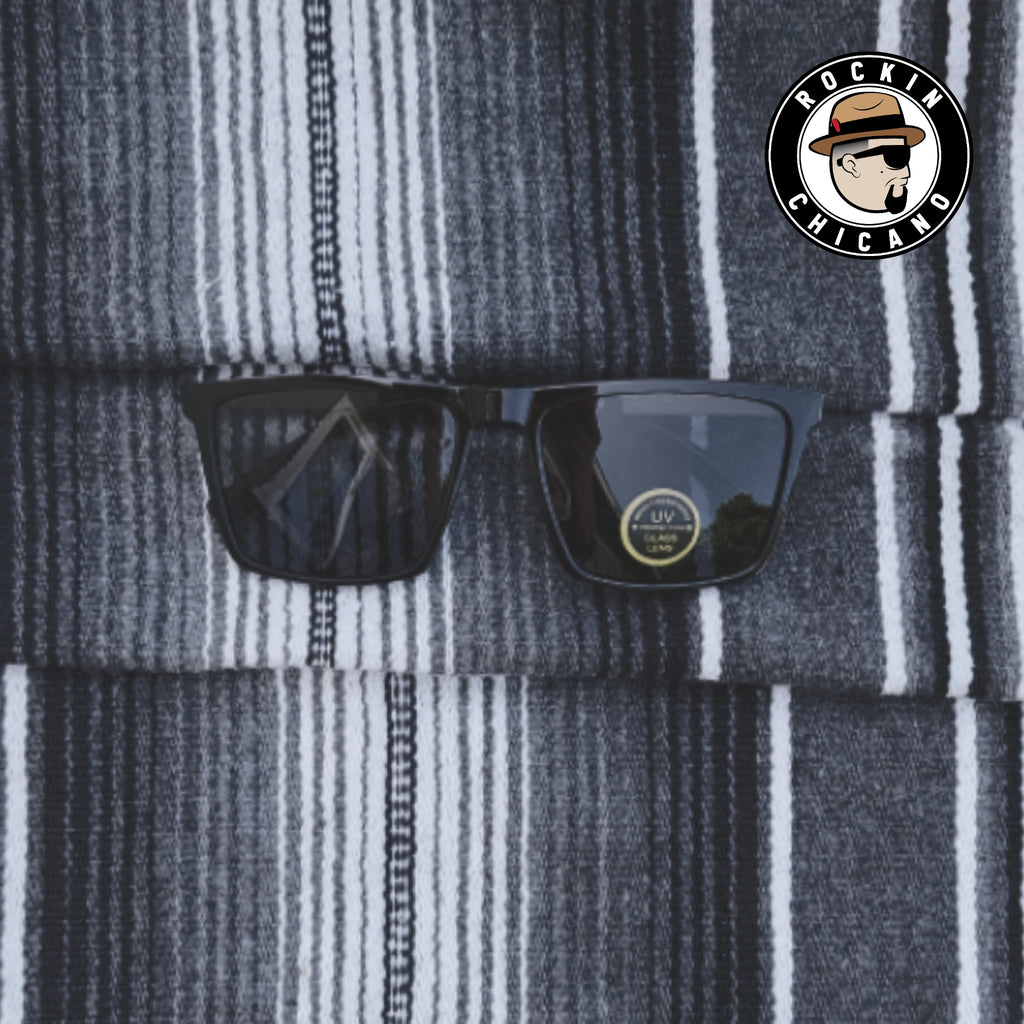 Square sunglasses in Black