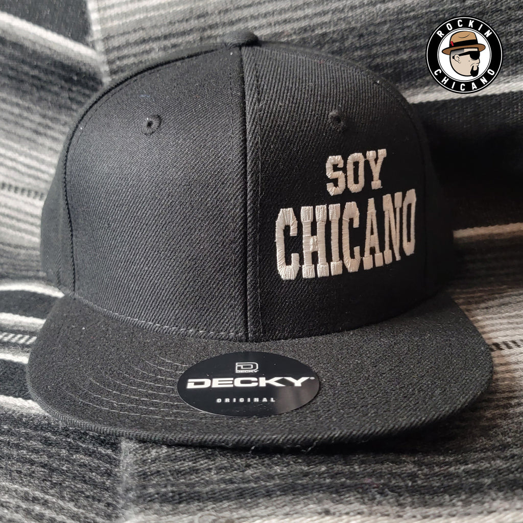 Soy Chicano Snapback hat - Black on Black