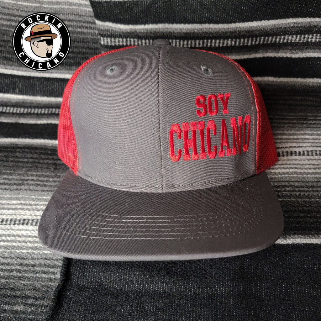 Soy Chicano Snapback hat in Red and Grey